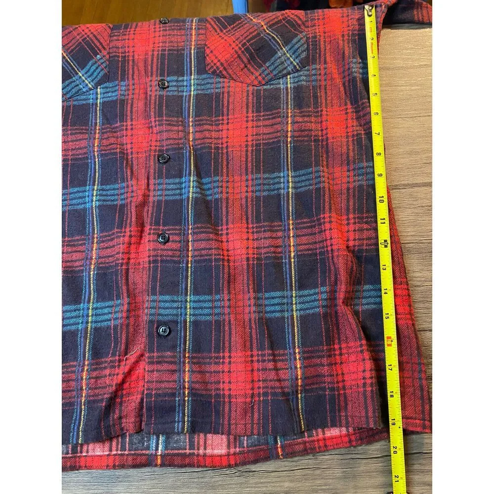 Vtg SAUGATUCK‎ DRY GOODS COMPANY LTD Shirt Mens Medium Red Plaid Flannel
